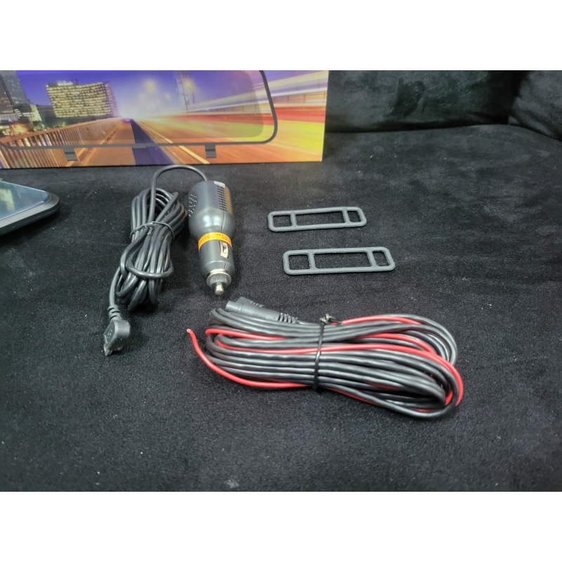 Огледало за автомобил с 2 камери - видеорегистратор и камера за задно виждане