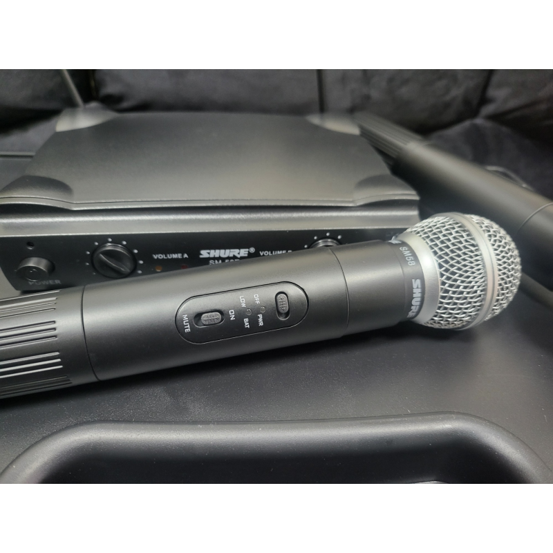 Два безжични микрофона с приемник SM58 Vocal artist Uhf в куфарче