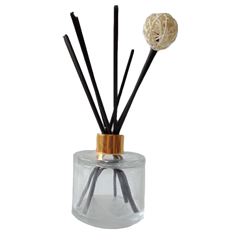 Ратанови пръчици, черен цвят