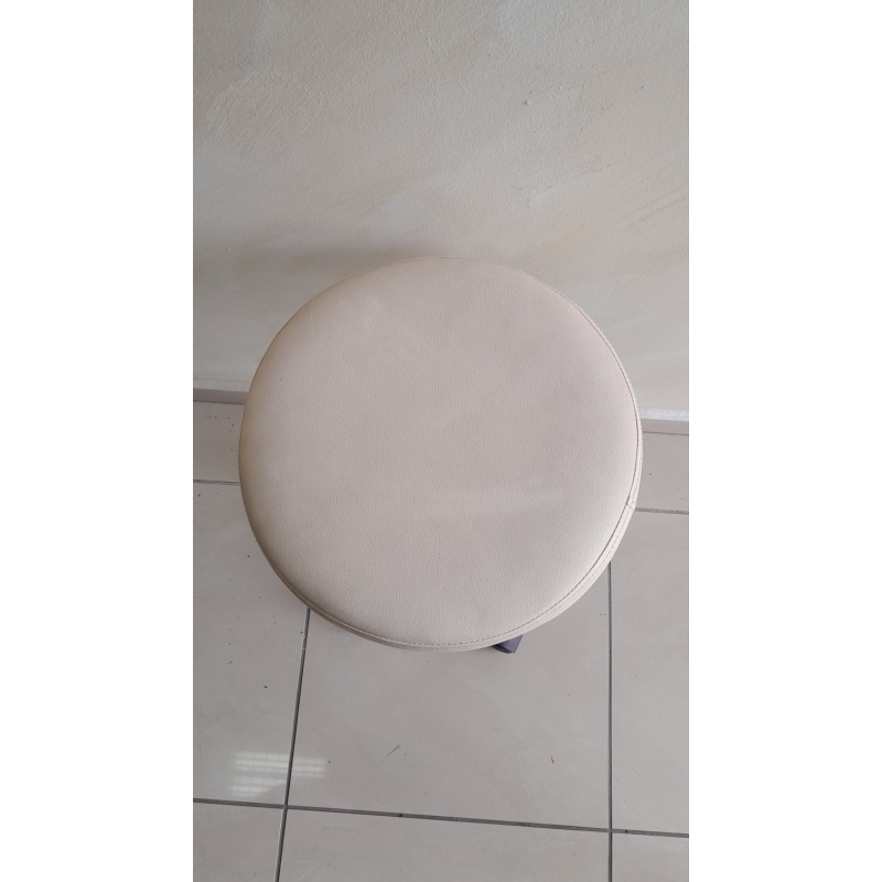 Рaботна козметична табуретка - кремав цвят