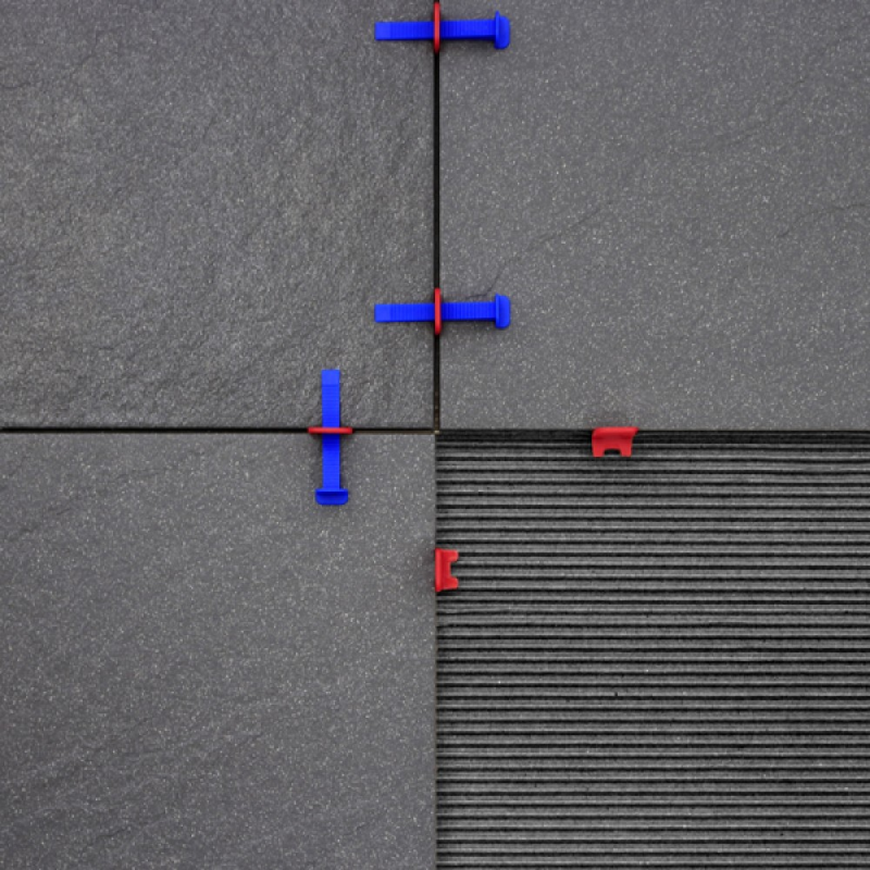 Клинове за нивелиране на плочки - 120 броя