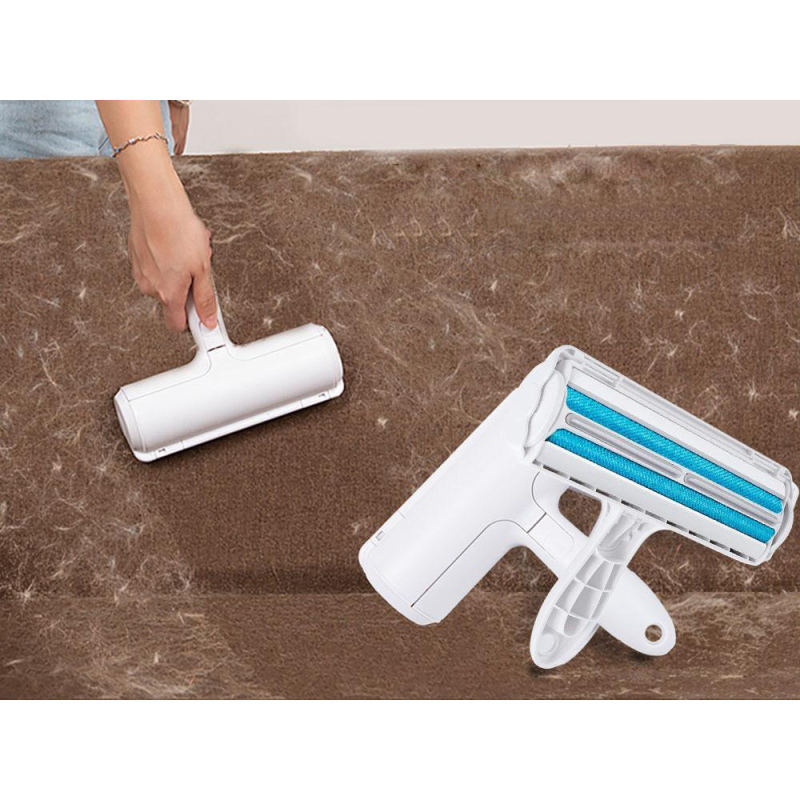 Четка за почистване на косми от домашни любимци