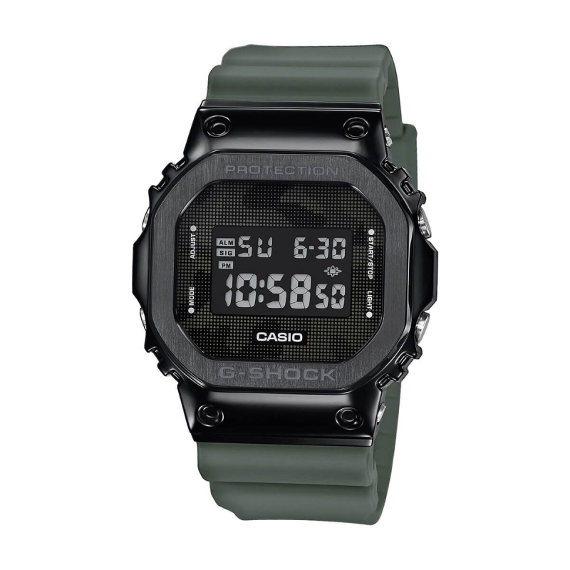 Часовник Casio G-Shock GM-5600B-3ER