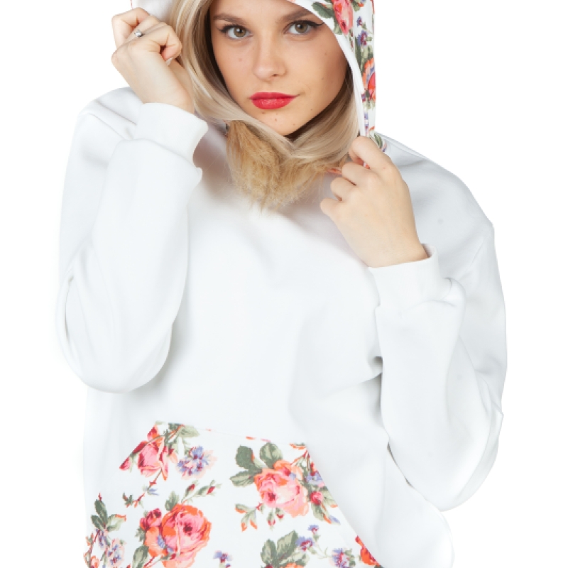 Спортно елегантен комплект в бяло