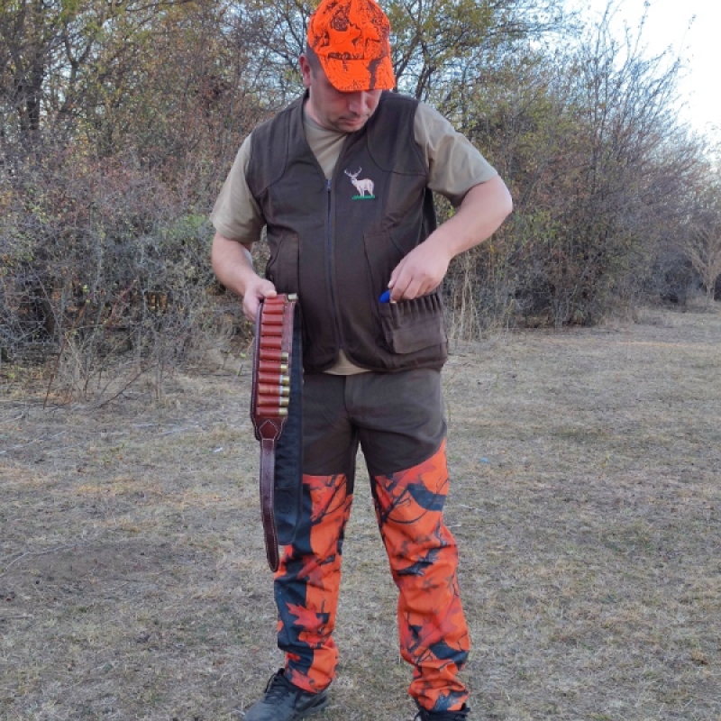 Ловен Елек от Канвас с патрондаш