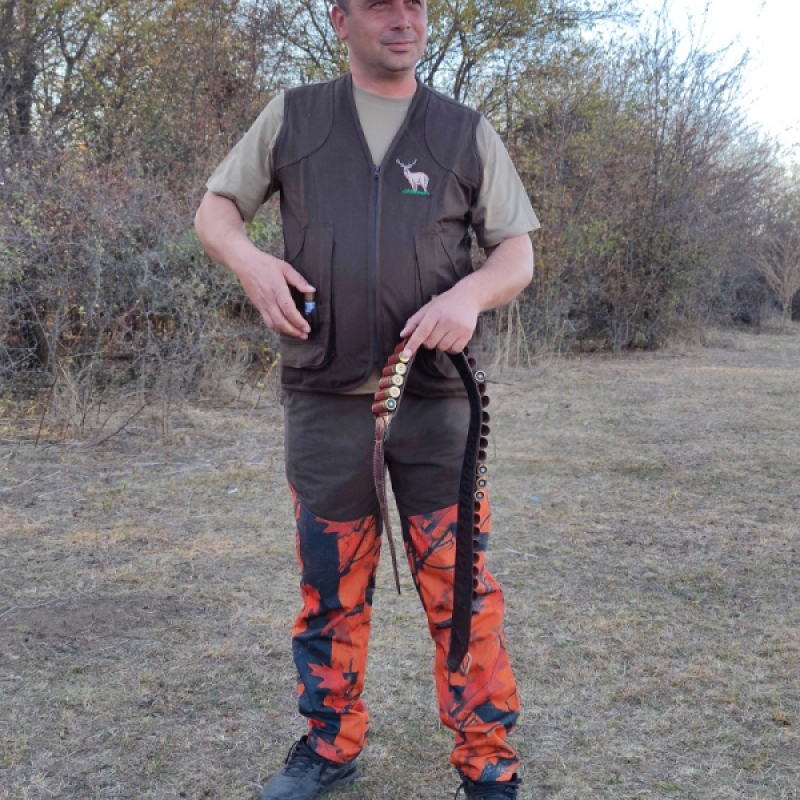 Ловен Елек от Канвас с патрондаш