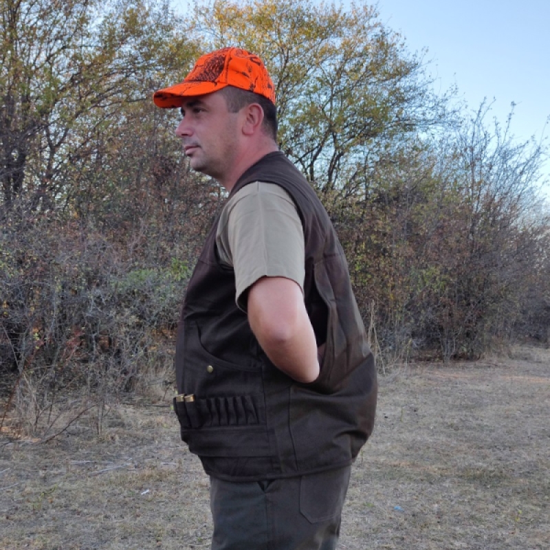 Ловен Елек от Канвас с патрондаш